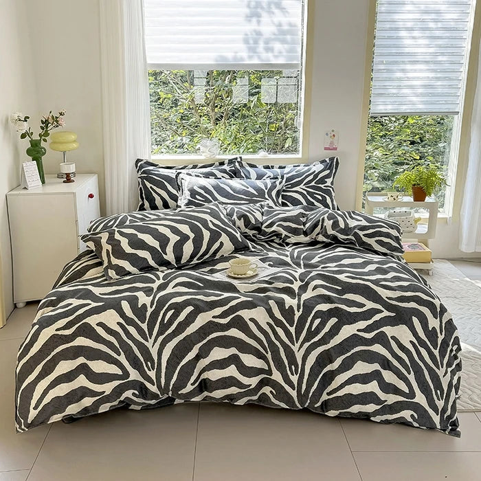 Black Marble Duvet Cover Set – Reactive Printed Polyester Bed Linen