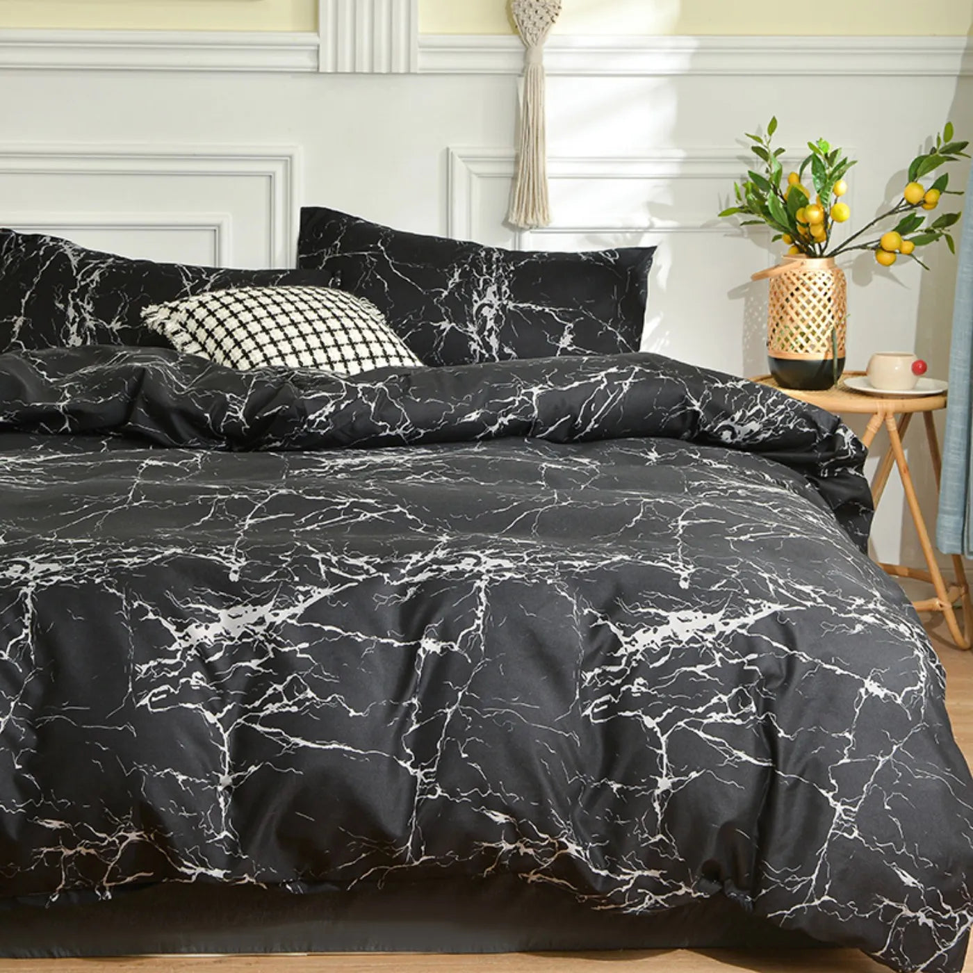 Black Marble Duvet Cover Set – Reactive Printed Polyester Bed Linen