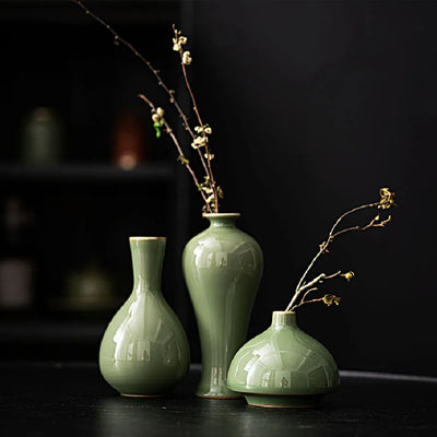 Small Ceramic Tabletop Vase – Minimalist Home Decor